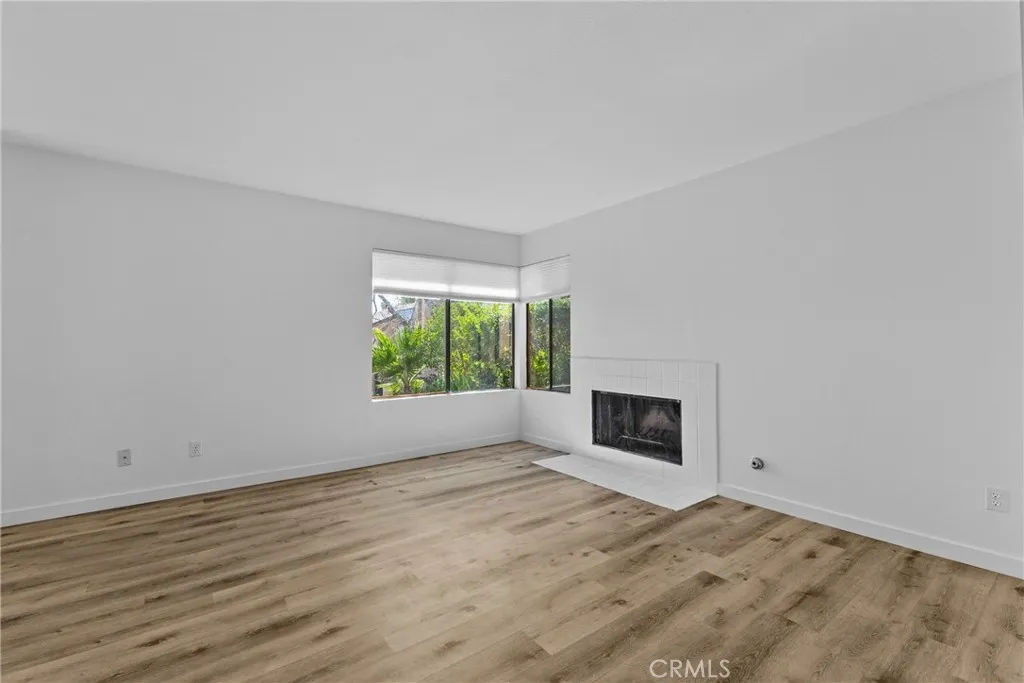https://cdn.realtyfeed.com/cdn/127/306747381/5c1bcfa187e36f32b0a7c0ddfd8817f5.webp
