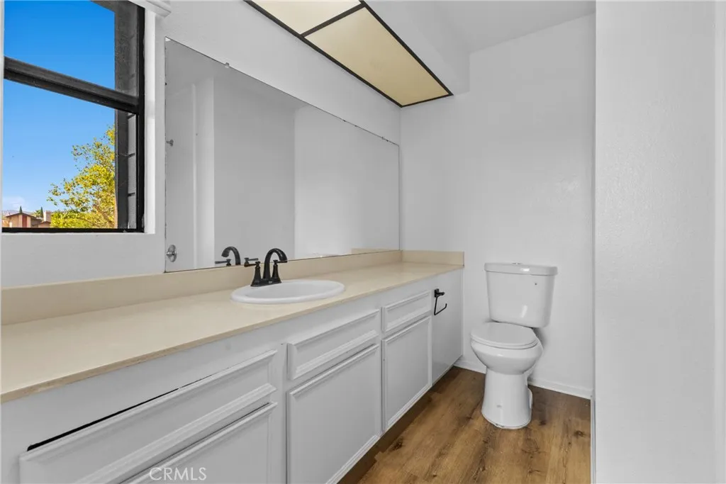 https://cdn.realtyfeed.com/cdn/127/306747381/780e1f1b6aea8a4bf7d7977bd5b311c3.webp