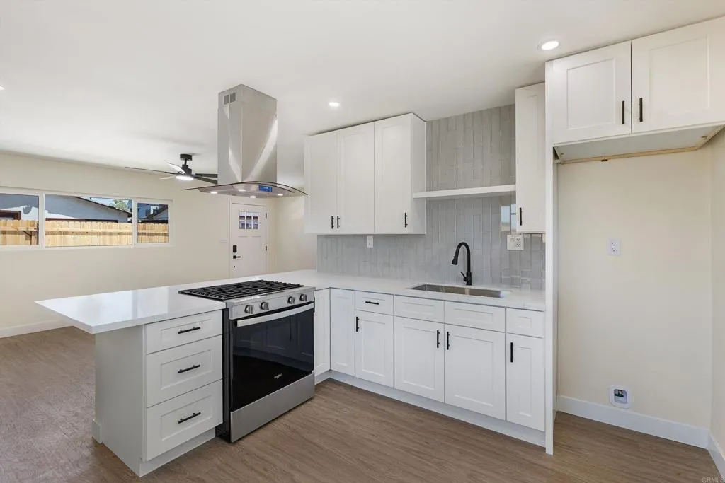 https://cdn.realtyfeed.com/cdn/127/306747383/005443e36823a0b5243abb32f3db1978.webp