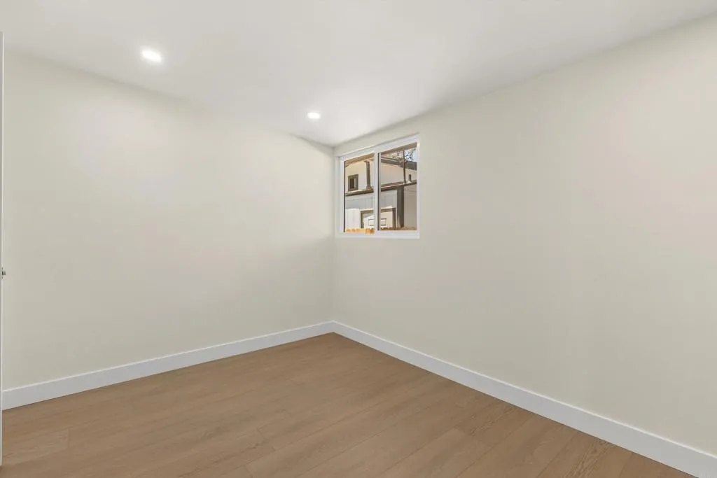 https://cdn.realtyfeed.com/cdn/127/306747383/307140346e3527f1e159678ac6fca7bc.webp