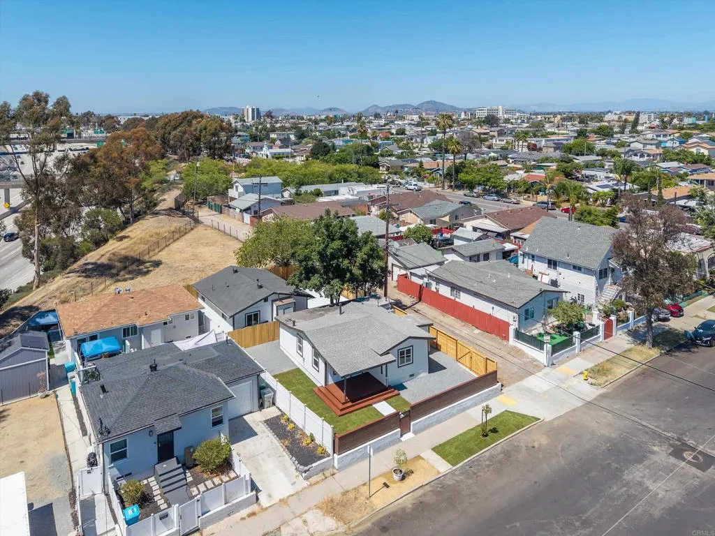 https://cdn.realtyfeed.com/cdn/127/306747383/408933686d57d38062720cc8d3cee836.webp