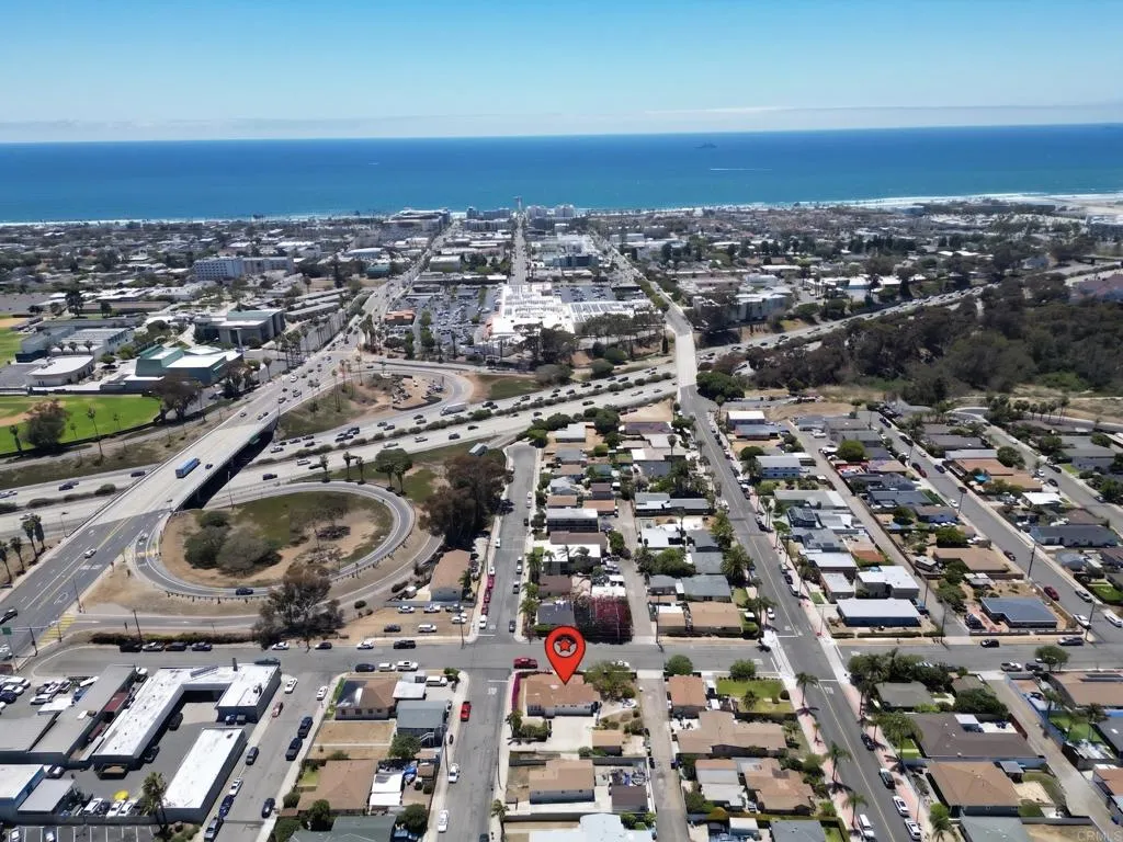https://cdn.realtyfeed.com/cdn/127/306747385/b16ac056e79b177306edacae04275ae5.webp
