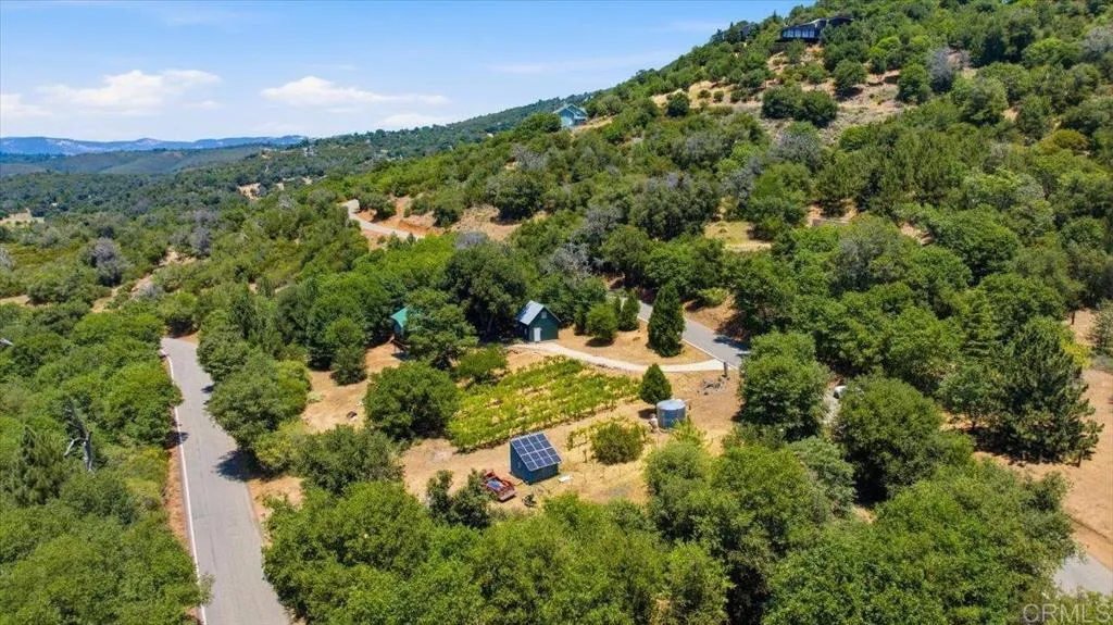 https://cdn.realtyfeed.com/cdn/127/306747388/38fb5c0dbadfbdd49205acb63c8ab868.webp