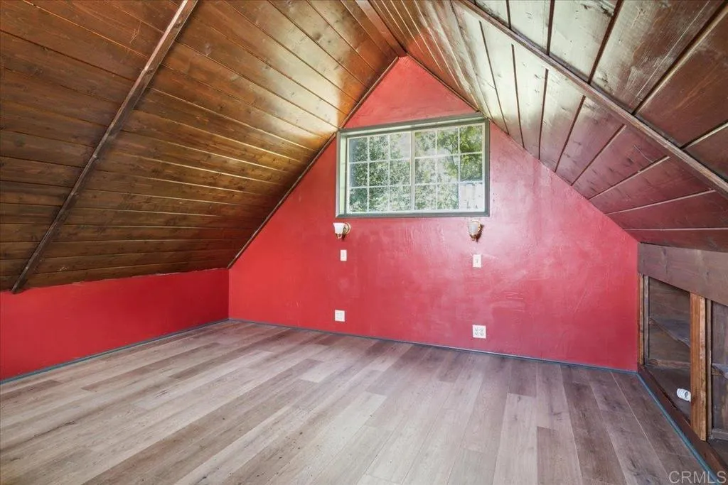 https://cdn.realtyfeed.com/cdn/127/306747388/562a589ed429791300bf650a791ac140.webp