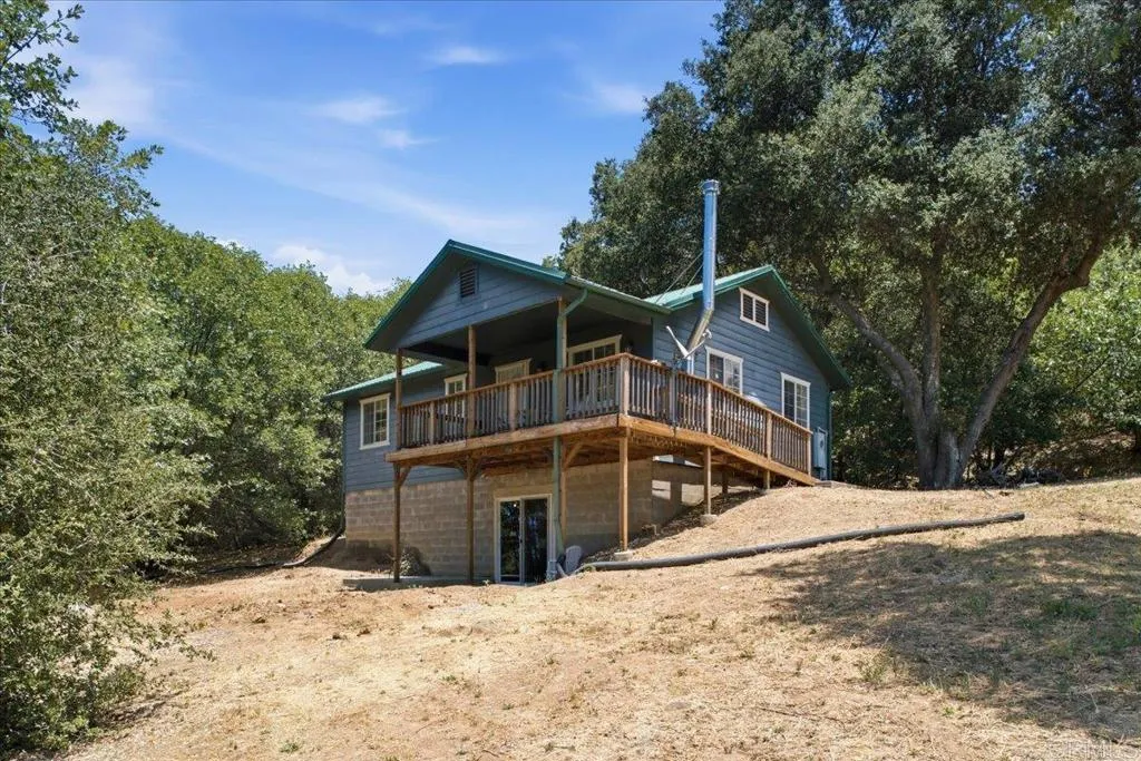 https://cdn.realtyfeed.com/cdn/127/306747388/82cb4645cc22b229d40e252be72ca3e9.webp