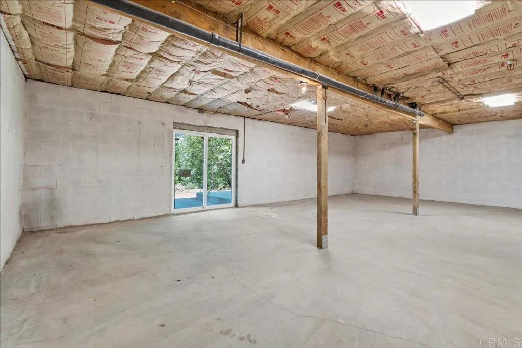https://cdn.realtyfeed.com/cdn/127/306747388/82ddf1728cbb1176f451f04915761a26.webp