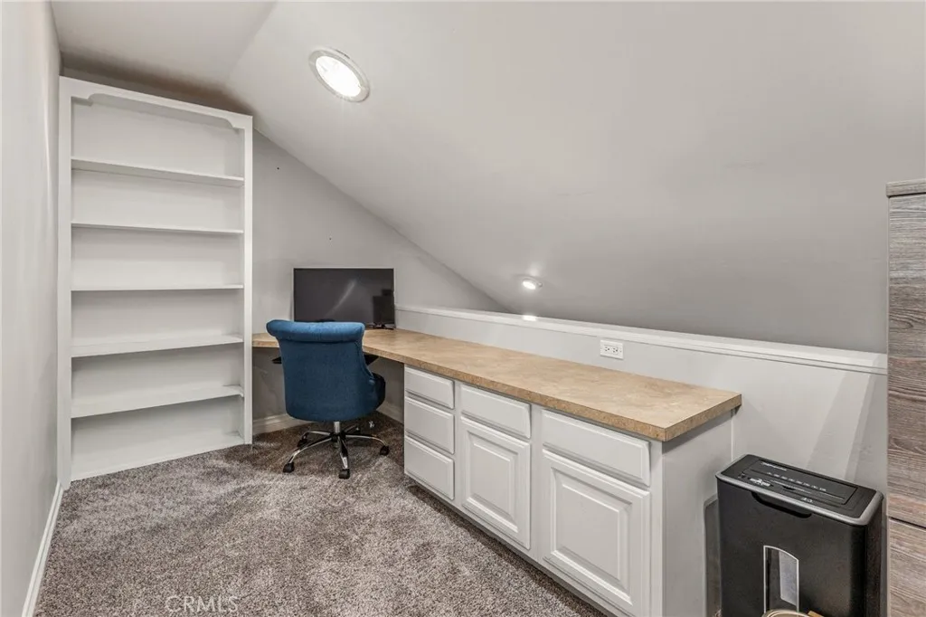 https://cdn.realtyfeed.com/cdn/127/306747412/0b30319ccb22d810843712b0ba7f94c4.webp