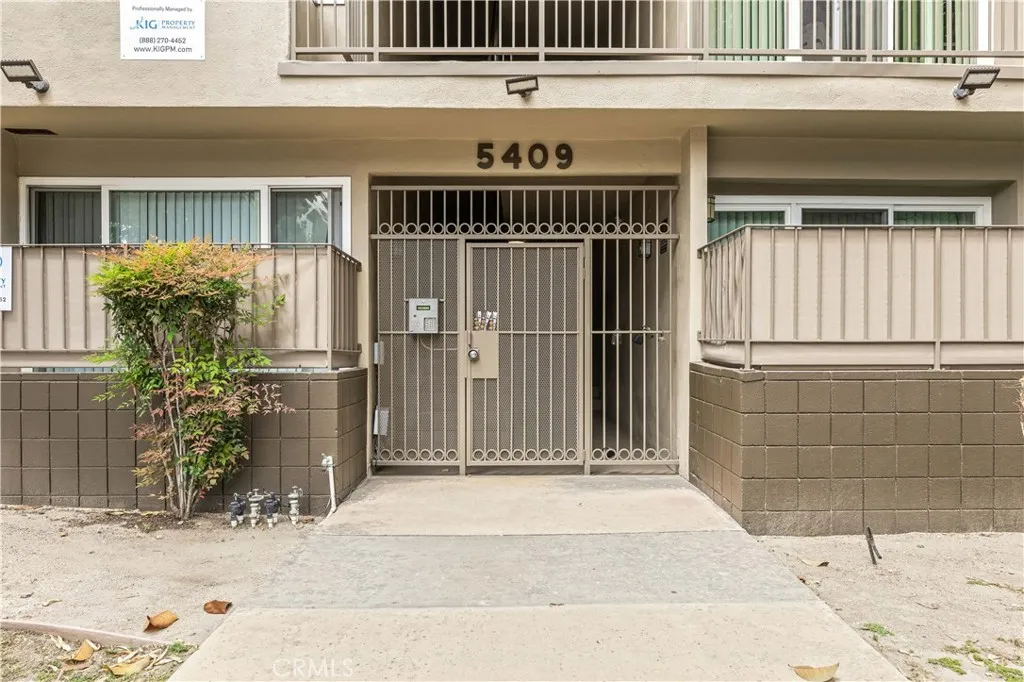 5409 Radford Avenue Unit 7, Valley Village, CA 91607 - Photo 3 of 24, Valley Village, CA