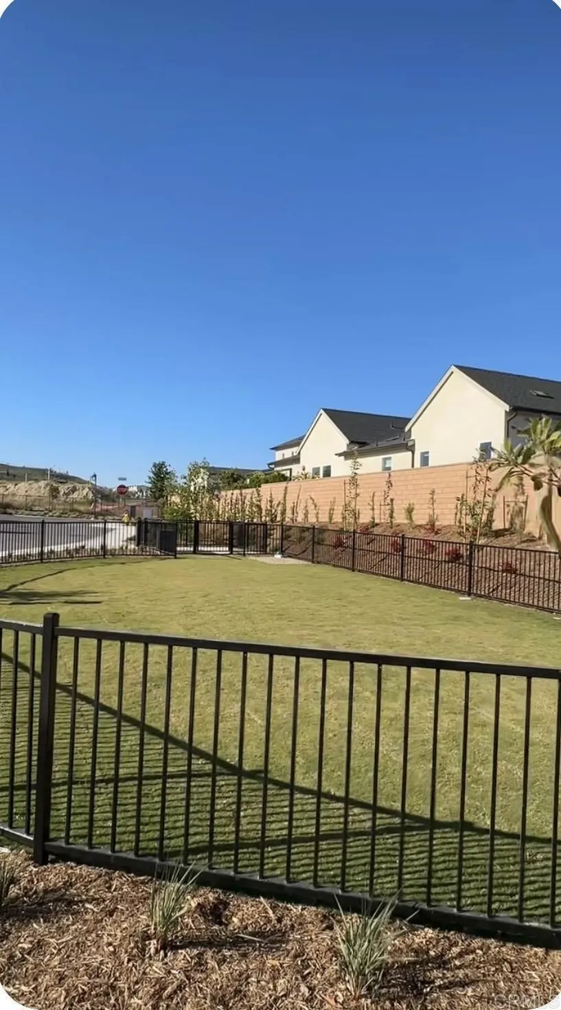 https://cdn.realtyfeed.com/cdn/127/306747436/4d80ae4859232099dad3d9addb48ae15.webp
