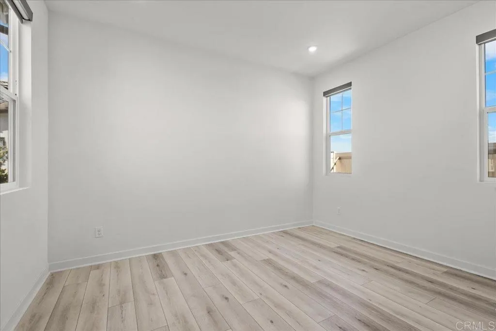 https://cdn.realtyfeed.com/cdn/127/306747436/ee0c9ae92134acf6a3e61d57d5cdd123.webp