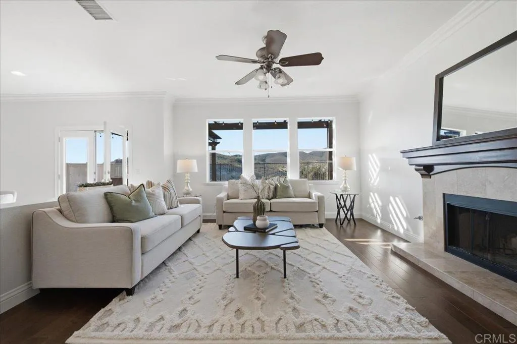 https://cdn.realtyfeed.com/cdn/127/306747508/27c77fec9bea6284f3bcdf73d055d503.webp