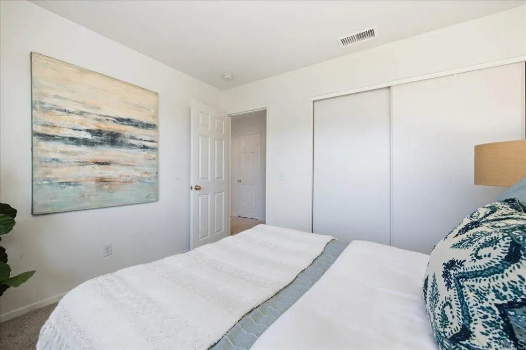 https://cdn.realtyfeed.com/cdn/127/306747508/a03726b4fbf7789c8e58a01786c6540b.webp