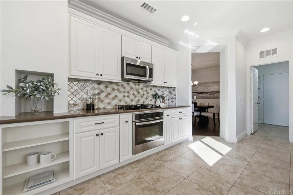 https://cdn.realtyfeed.com/cdn/127/306747508/b78cbae217aaac08c37611394524bbd5.webp