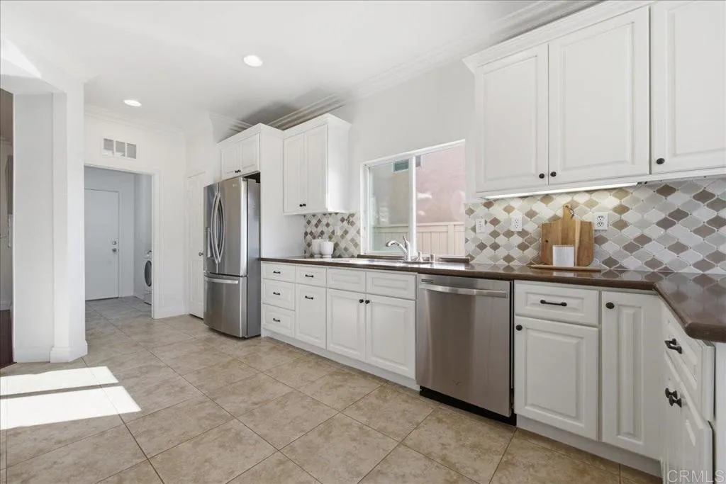 https://cdn.realtyfeed.com/cdn/127/306747508/f5914155e6bfe187ad08daa325be9bb6.webp