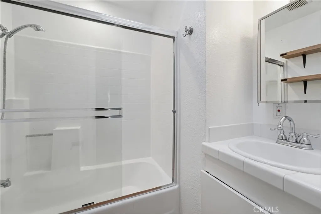 https://cdn.realtyfeed.com/cdn/127/306747510/78c6b9e1075c34339b2a74c1cdbbf235.webp