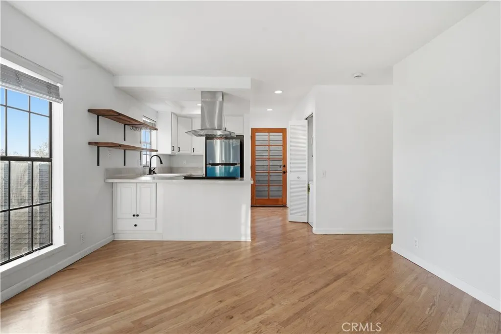 https://cdn.realtyfeed.com/cdn/127/306747510/bb6933d99f2bb3bfdf2e7018f96c2ab0.webp
