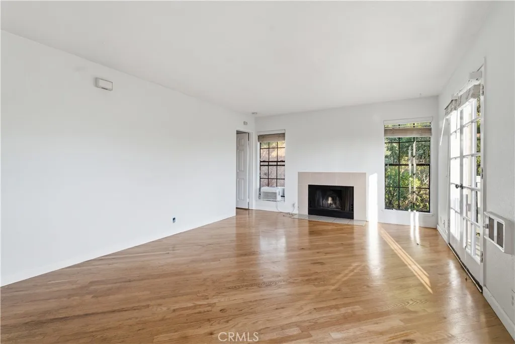 https://cdn.realtyfeed.com/cdn/127/306747510/cab4b3aefc2a304f909e1cba185546fc.webp