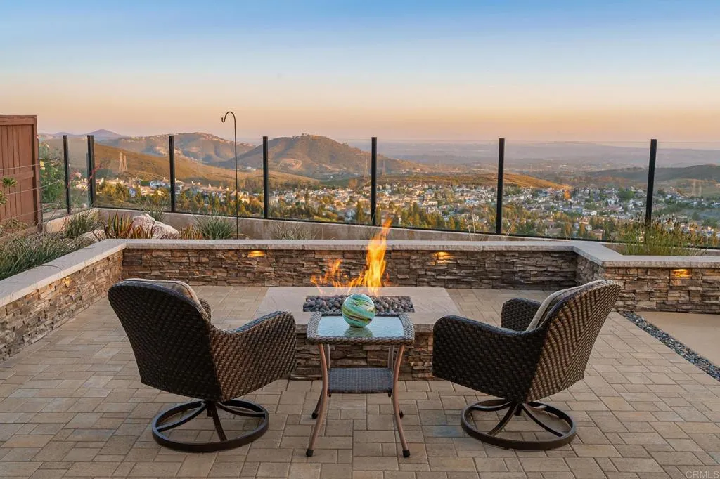 https://cdn.realtyfeed.com/cdn/127/306747568/0460e0ac728999b1829d22db7faab804.webp