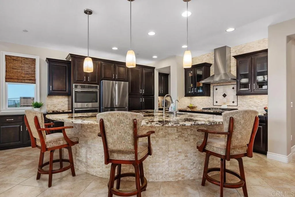 https://cdn.realtyfeed.com/cdn/127/306747568/0d51006f62bc911c67b840f9130a39b7.webp