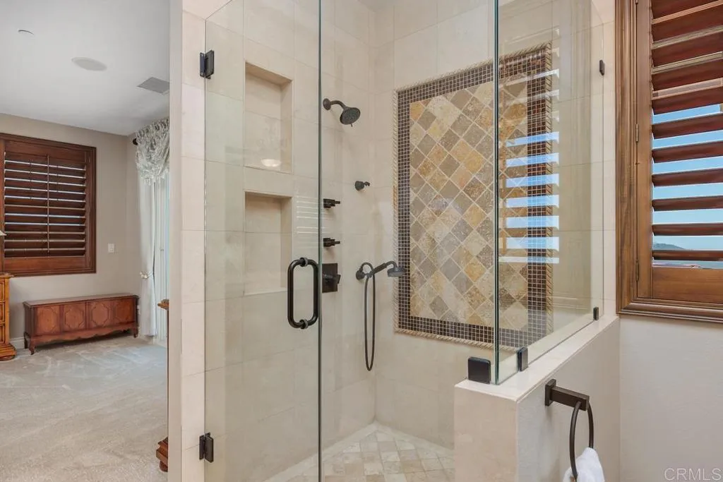 https://cdn.realtyfeed.com/cdn/127/306747568/2a83118bb3c70778aa5c7165f22ae730.webp