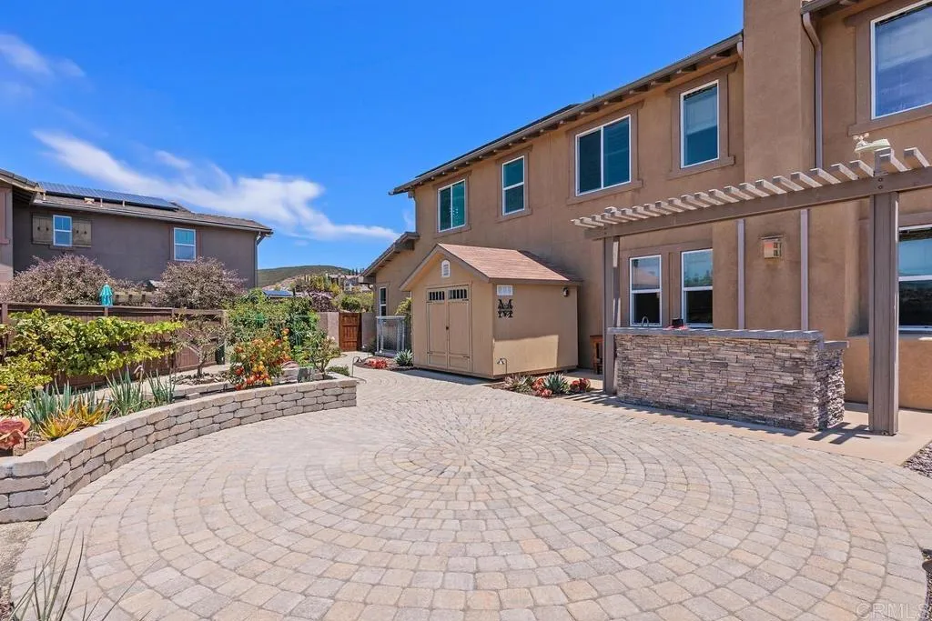 https://cdn.realtyfeed.com/cdn/127/306747568/677dcec5921594ea13e821190221501b.webp