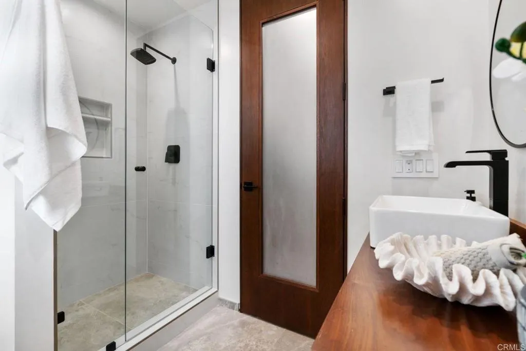 https://cdn.realtyfeed.com/cdn/127/306747586/1bcf4453f15879f4446669bd3efb17d4.webp
