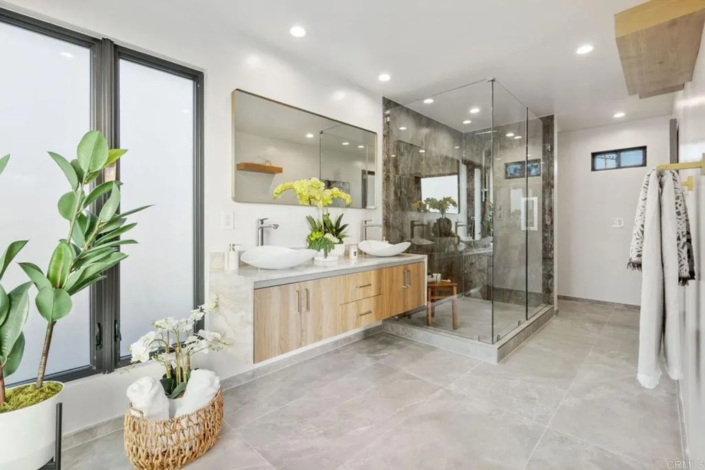 https://cdn.realtyfeed.com/cdn/127/306747586/323bc6e23347e7f2a885b204feeb5ee2.webp