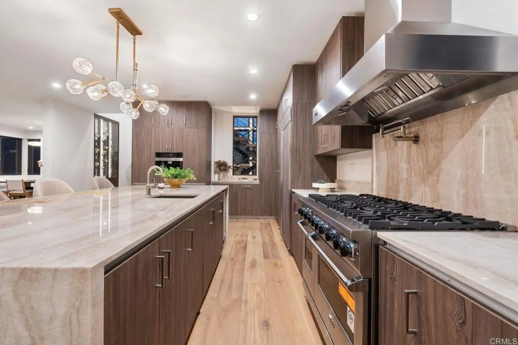 https://cdn.realtyfeed.com/cdn/127/306747586/4060f8b06f1b4c2b5e748df34be4e2e4.webp
