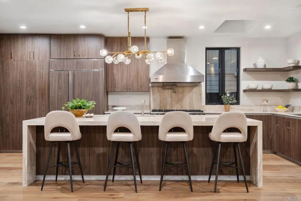 https://cdn.realtyfeed.com/cdn/127/306747586/f85d04ee53080d0835b1fef6713c5b5a.webp