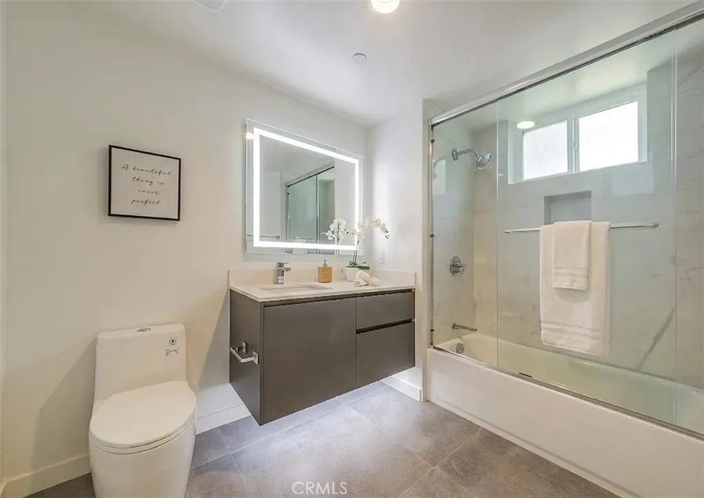 214 S Westmoreland, Los Angeles, CA 90004 - Photo 4 of 12, Los Angeles, CA