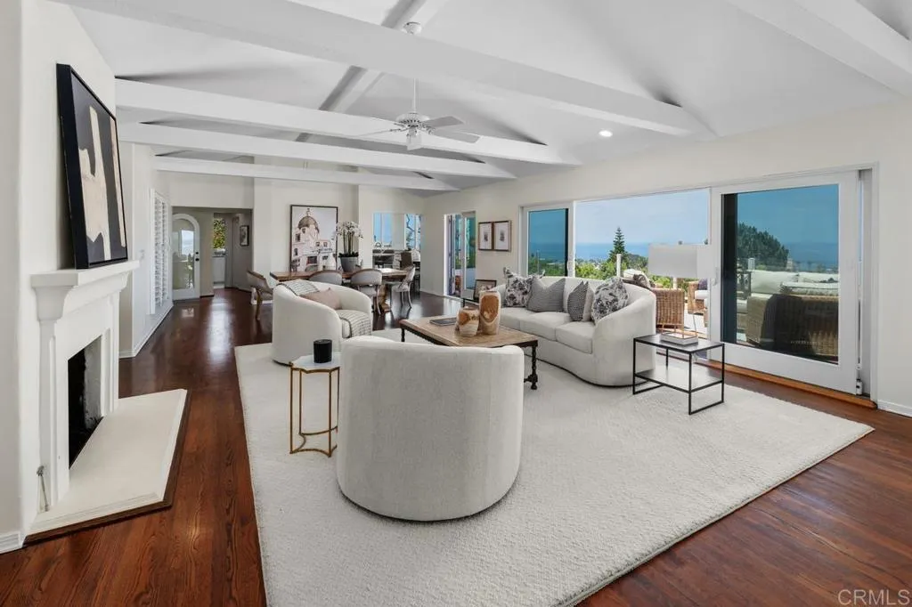 https://cdn.realtyfeed.com/cdn/127/306747658/35a921e36179565bd0a8bdb478298d5b.webp