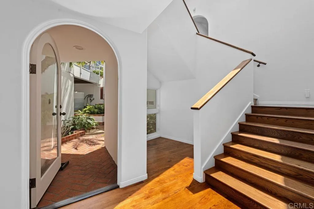 https://cdn.realtyfeed.com/cdn/127/306747658/681858db0c4f6bae6d9d227e9cc2ae41.webp