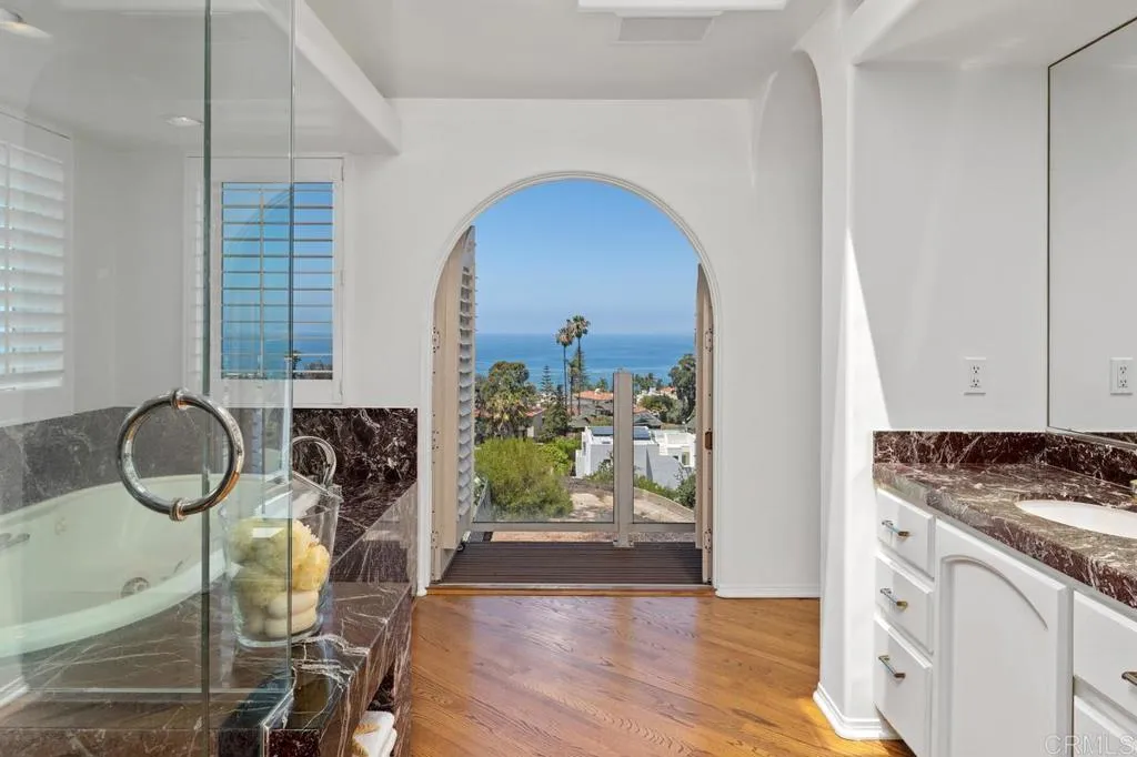 https://cdn.realtyfeed.com/cdn/127/306747658/b16373b45fb52fe45230dfc4af33005c.webp
