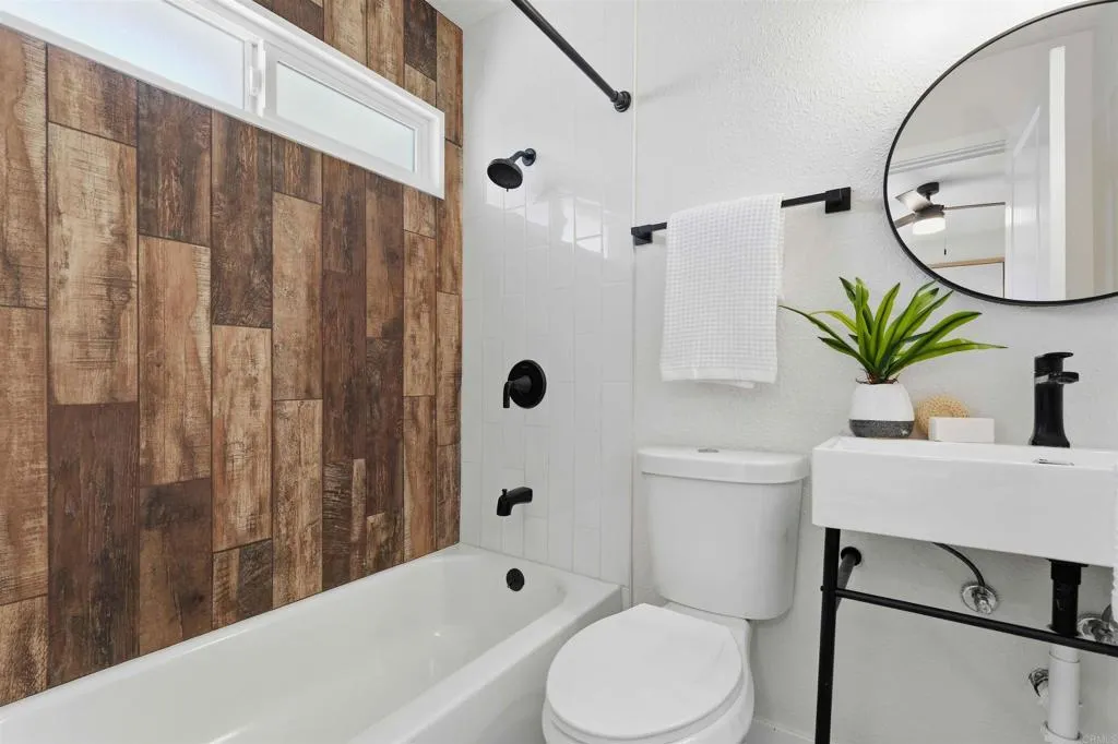 https://cdn.realtyfeed.com/cdn/127/306747671/3dca1f6aeaa819ddd4968f93958c38bf.webp