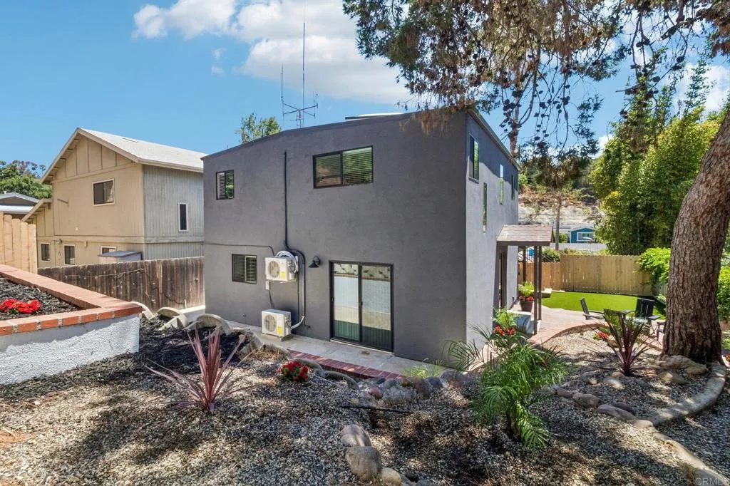 https://cdn.realtyfeed.com/cdn/127/306747676/42f02d6f4fc3d0ef1888627b8abc41dc.webp