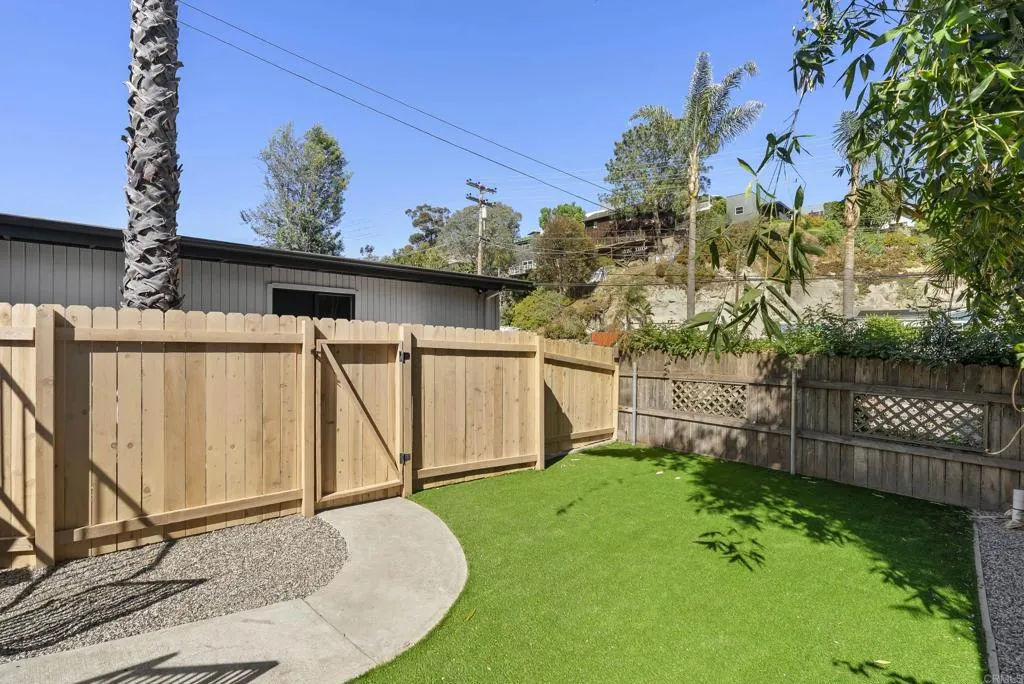 https://cdn.realtyfeed.com/cdn/127/306747676/4a0148b39411140531c464e202eefb73.webp