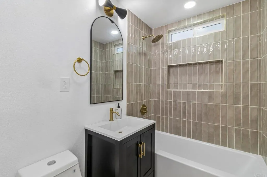 https://cdn.realtyfeed.com/cdn/127/306747676/6ce6e34d0fff0299221c3f86674392f6.webp
