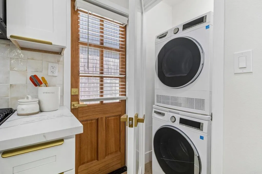 https://cdn.realtyfeed.com/cdn/127/306747676/d0f86dc95e57c74a010e11e0a86fa163.webp