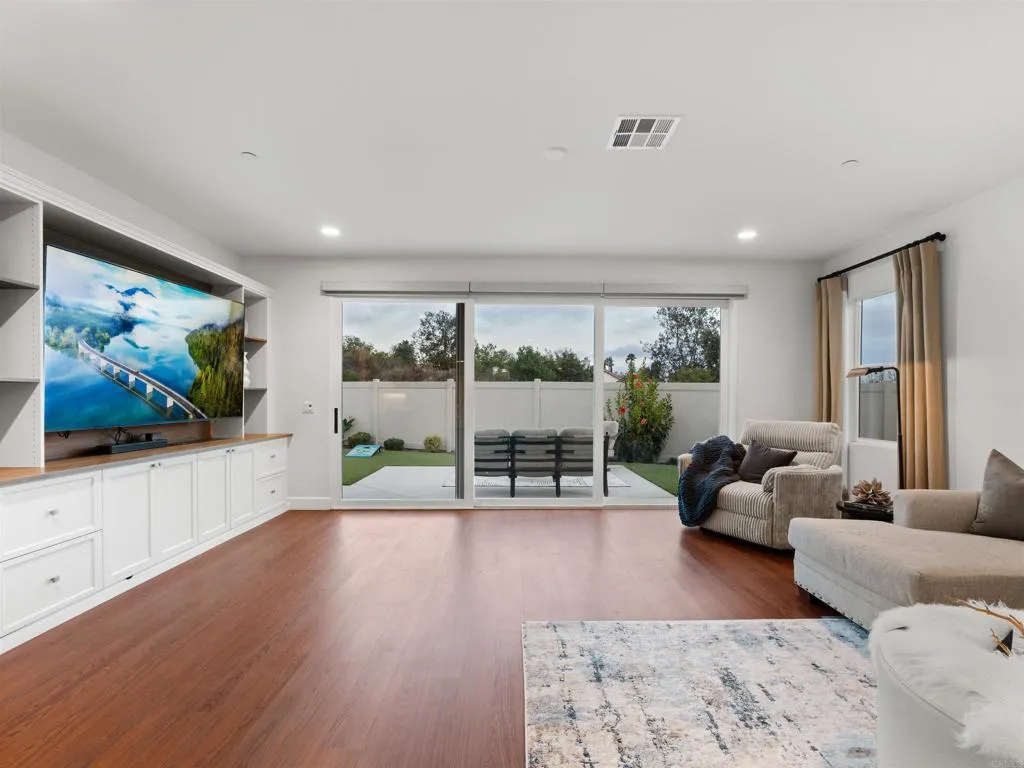 909 Woodhaven Road, San Marcos, CA 92069 - Photo 4 of 54, San Marcos, CA