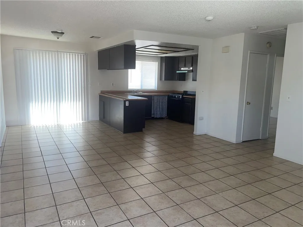 15392 Bear Valley Road Unit 3, Victorville, CA 92395 - Photo 2 of 6, Victorville, CA