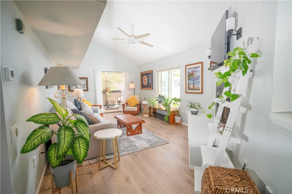 https://cdn.realtyfeed.com/cdn/127/306747765/6ca0e0ef74853fb6891a8a5eed33625e.webp