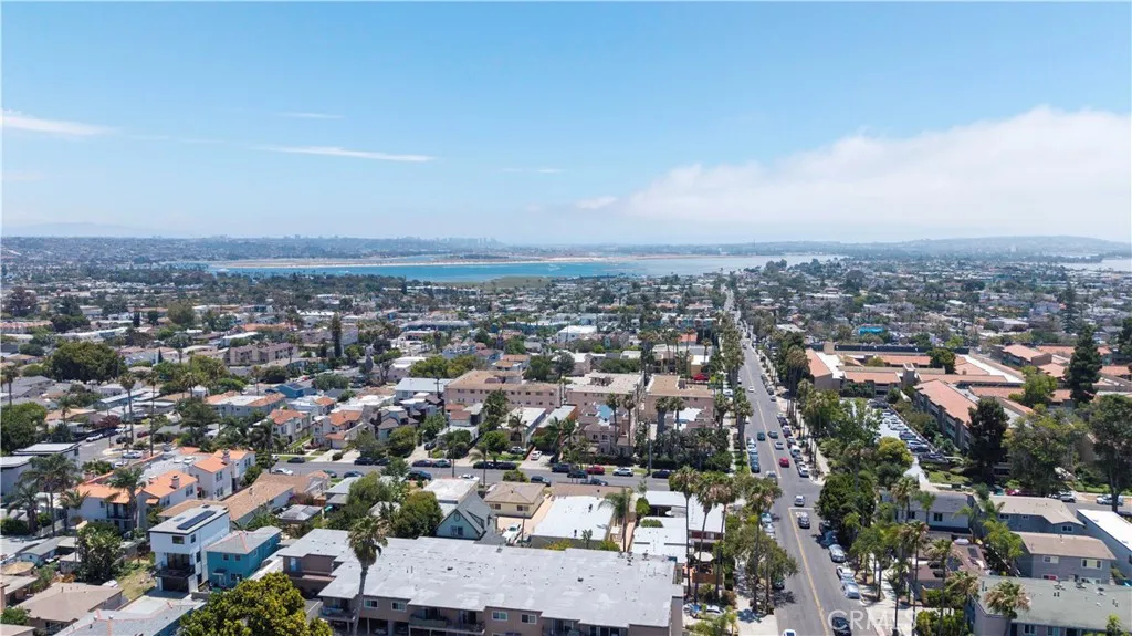 https://cdn.realtyfeed.com/cdn/127/306747765/6e035c9c9181757aa57b5c09f452070a.webp