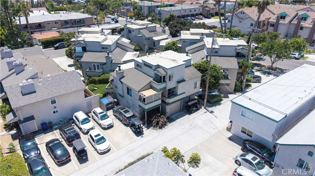 https://cdn.realtyfeed.com/cdn/127/306747765/abb80de2497fa2ba08dd64e198a48d38.webp