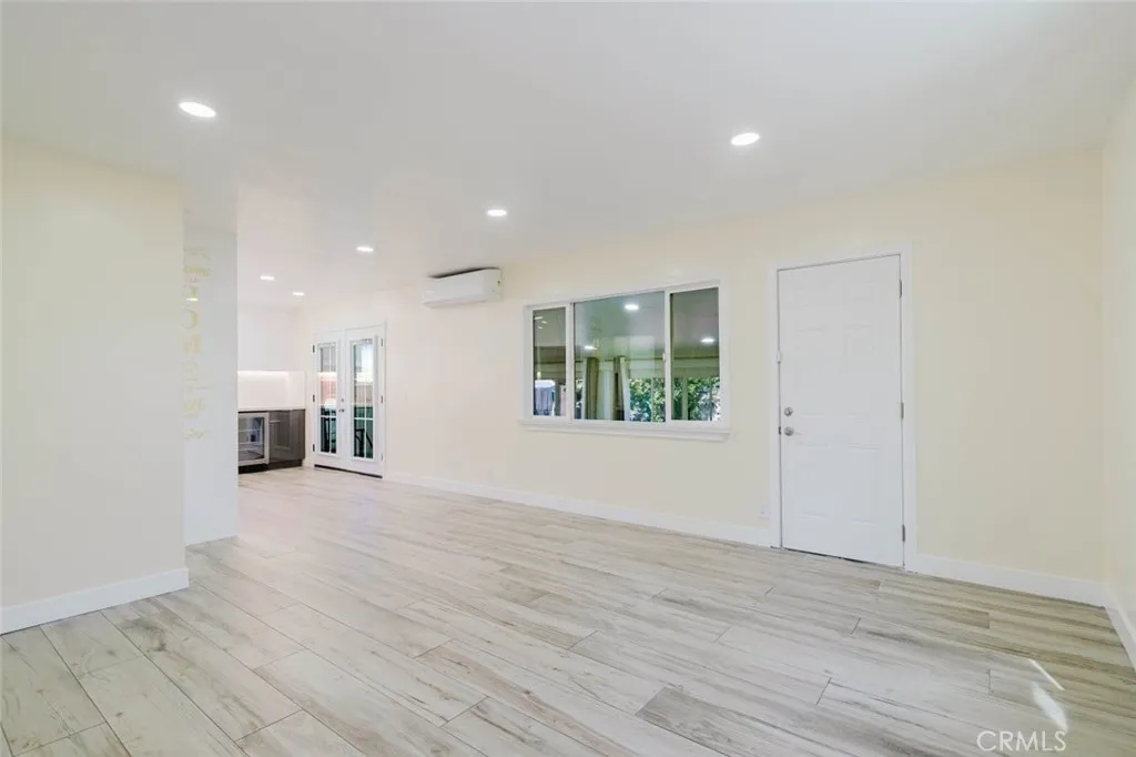 9863 Houghton Avenue, Santa Fe Springs, CA 90670 - Photo 5 of 40, Santa Fe Springs, CA