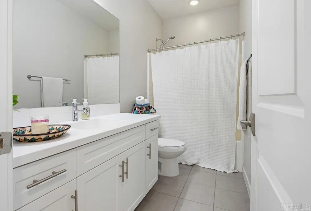 https://cdn.realtyfeed.com/cdn/127/306747774/7adda9d56de49bb919464d8441a05fa0.webp