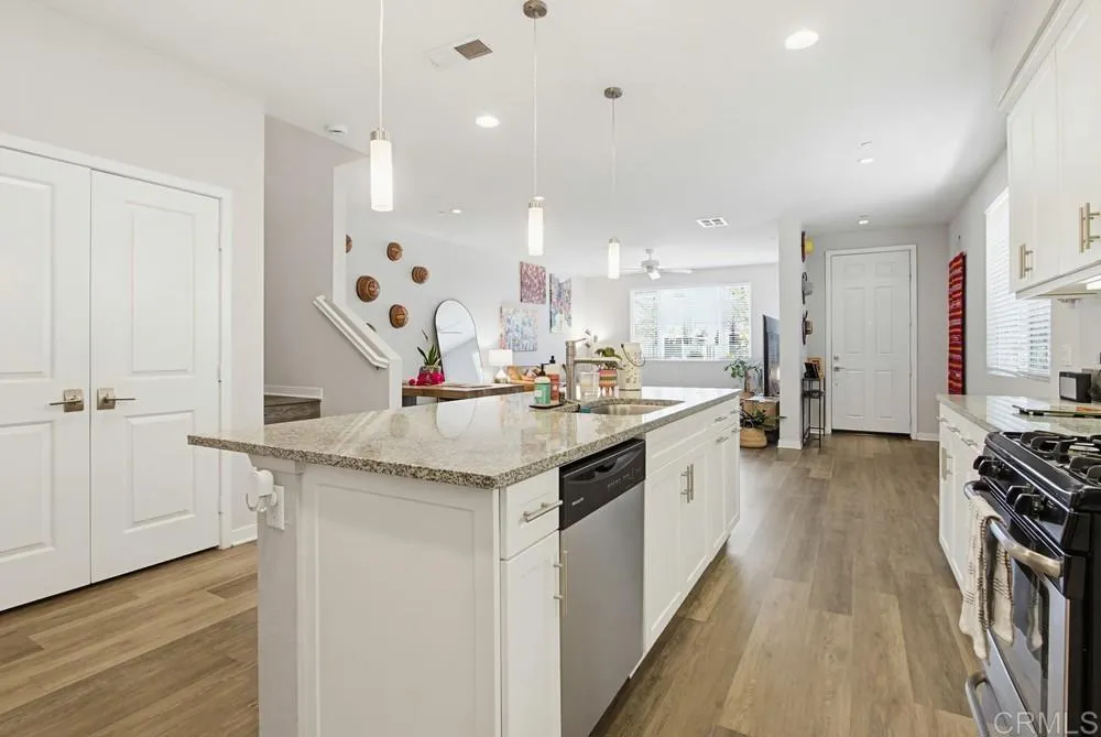https://cdn.realtyfeed.com/cdn/127/306747774/86c6473a1957db80ac8519d6b13f0f22.webp