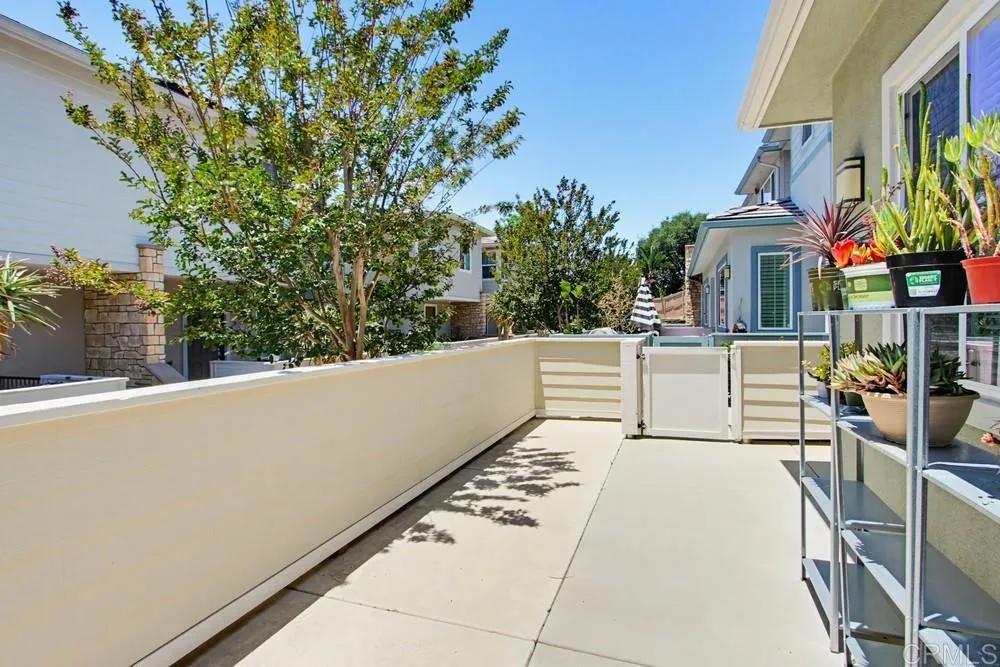 https://cdn.realtyfeed.com/cdn/127/306747774/992cf460f7781bd0c11d2eed2a34d9d6.webp