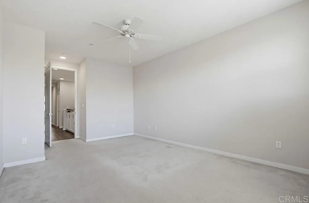 https://cdn.realtyfeed.com/cdn/127/306747774/b58fa93b9927cf394331ba4f4fefc9a0.webp