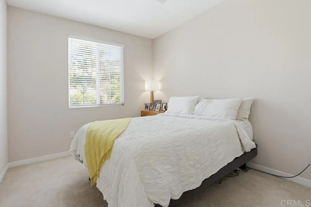 https://cdn.realtyfeed.com/cdn/127/306747774/e9ffd1e7d46351fdfe13f14899c145df.webp