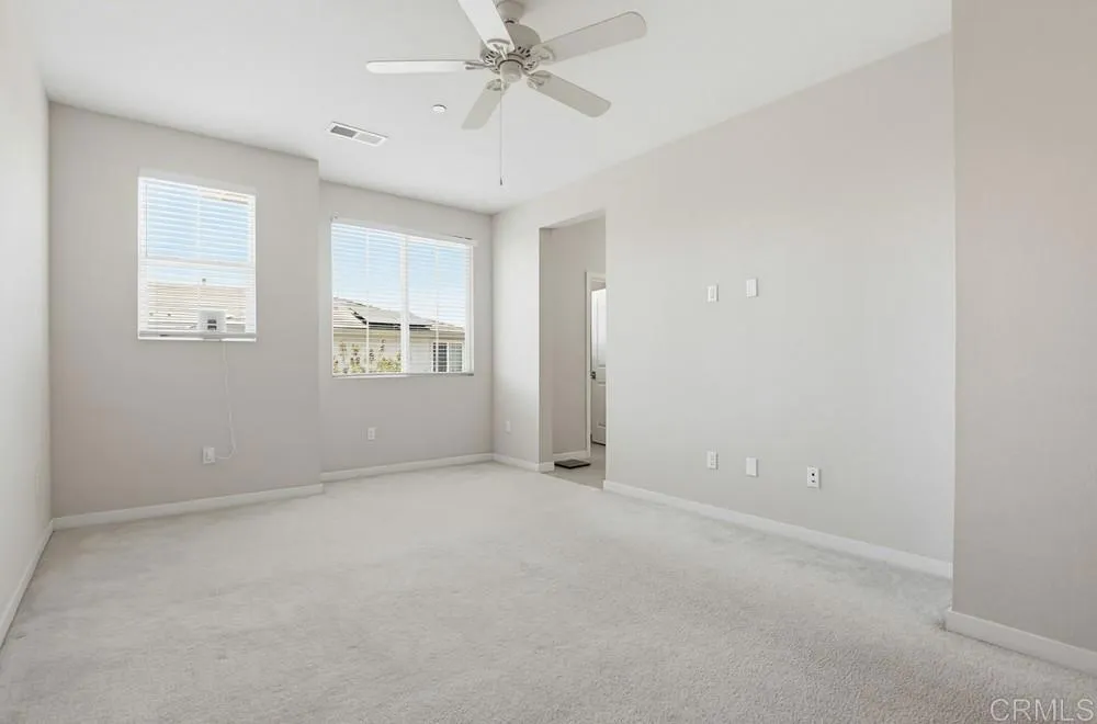 https://cdn.realtyfeed.com/cdn/127/306747774/eb5d83dde57ddc26fad7e2f9faa3a78c.webp